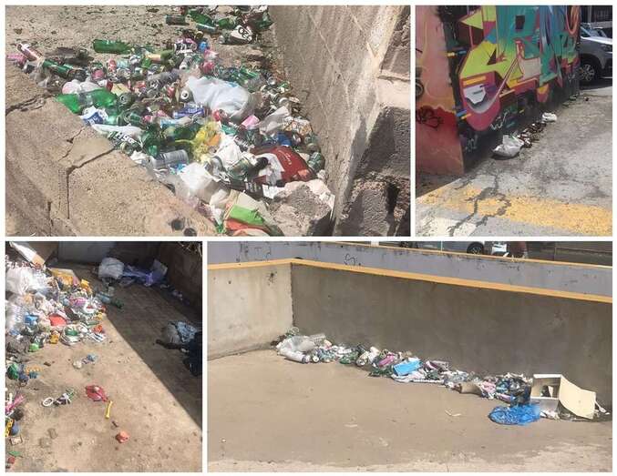 Envases de bebidas acumulados en los rincones del parquin inacabado de Arnao/TA.